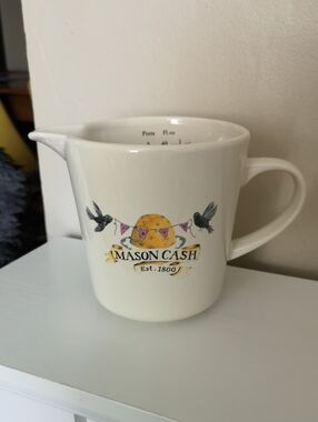 Fantastic Vintage Mason Cash Stoneware Measuring Cup w Spout Made in England